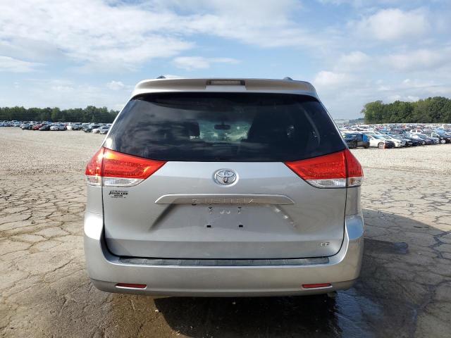 Photo 5 VIN: 5TDKK3DC4ES519467 - TOYOTA SIENNA LE 