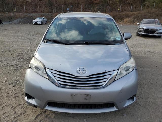 Photo 4 VIN: 5TDKK3DC4FS537369 - TOYOTA SIENNA LE 