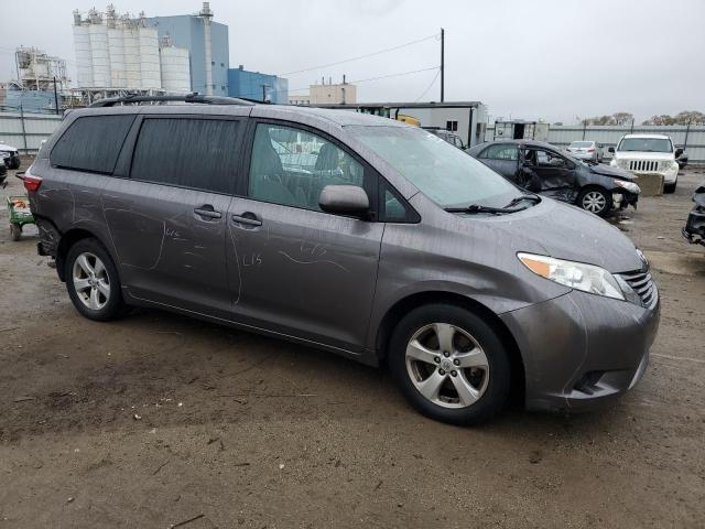 Photo 3 VIN: 5TDKK3DC4FS540398 - TOYOTA SIENNA LE 