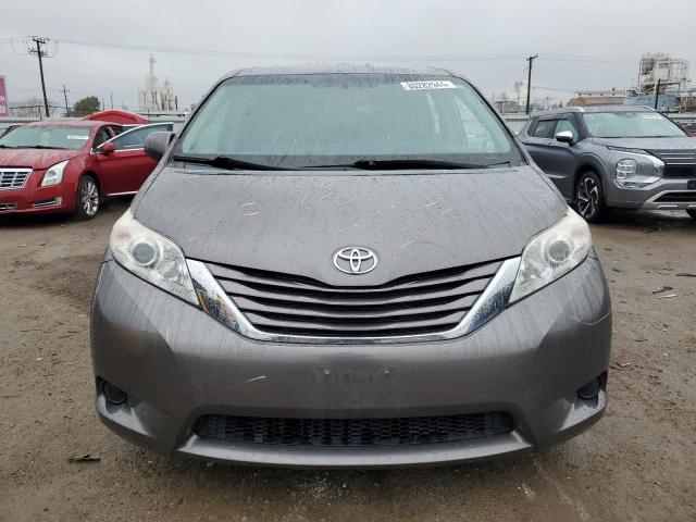 Photo 4 VIN: 5TDKK3DC4FS540398 - TOYOTA SIENNA LE 