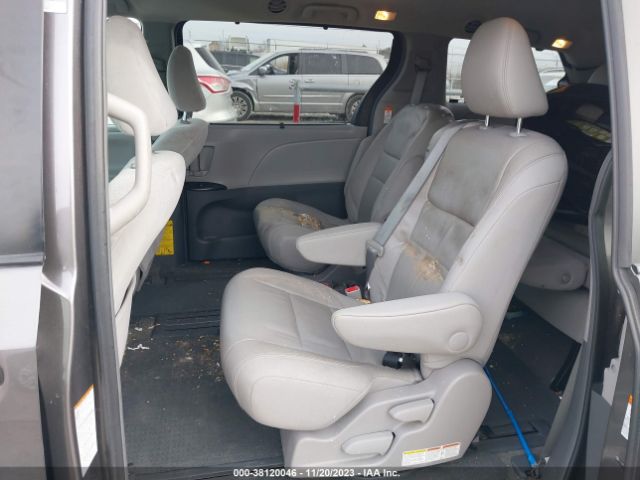 Photo 7 VIN: 5TDKK3DC4FS557623 - TOYOTA SIENNA 