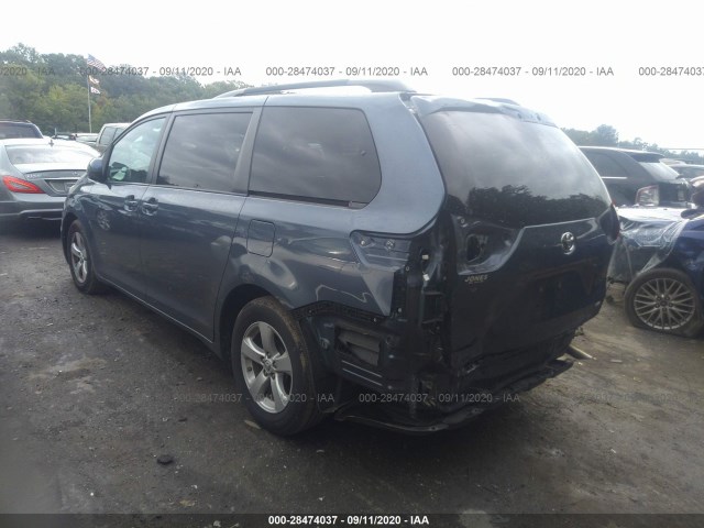 Photo 2 VIN: 5TDKK3DC4FS574213 - TOYOTA SIENNA 