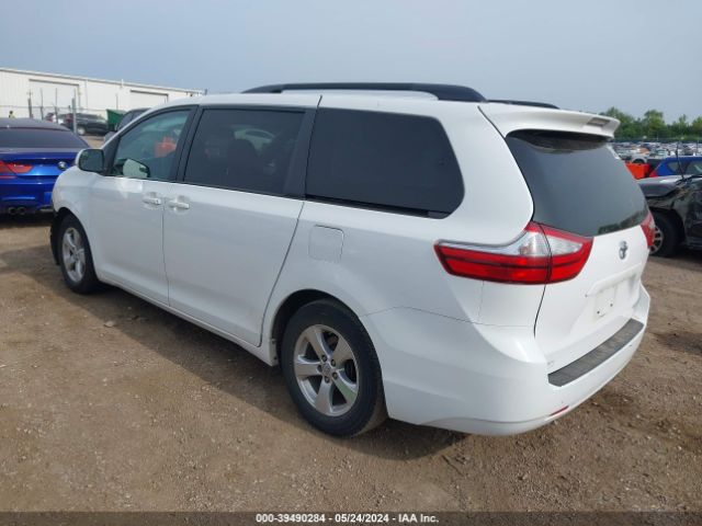 Photo 2 VIN: 5TDKK3DC4FS596664 - TOYOTA SIENNA 