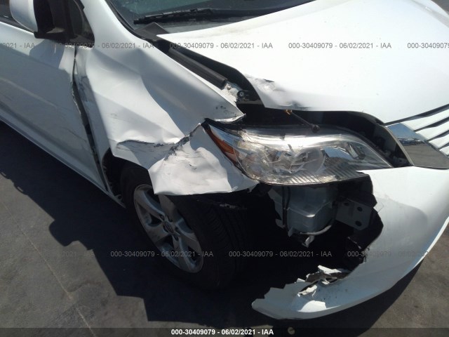 Photo 5 VIN: 5TDKK3DC4FS597524 - TOYOTA SIENNA 