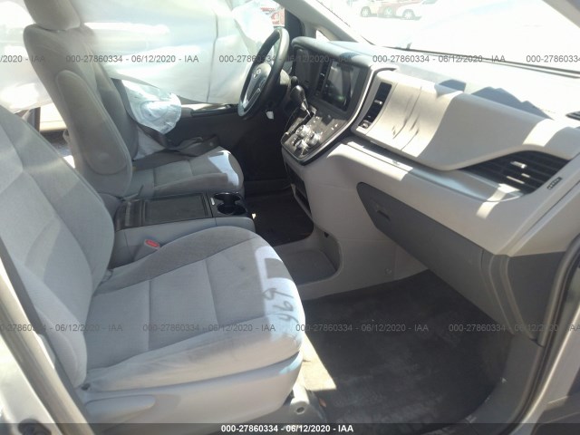 Photo 4 VIN: 5TDKK3DC4FS604195 - TOYOTA SIENNA 