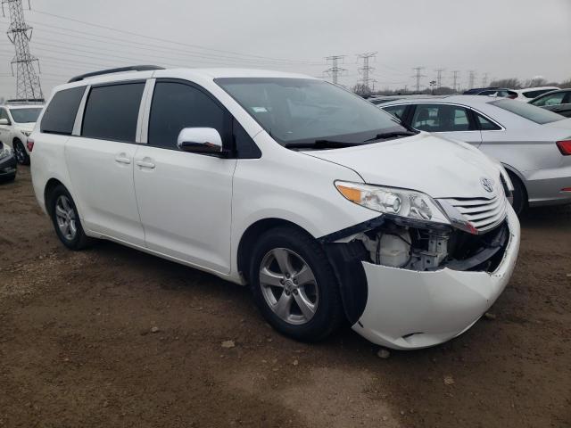 Photo 3 VIN: 5TDKK3DC4FS643725 - TOYOTA SIENNA LE 