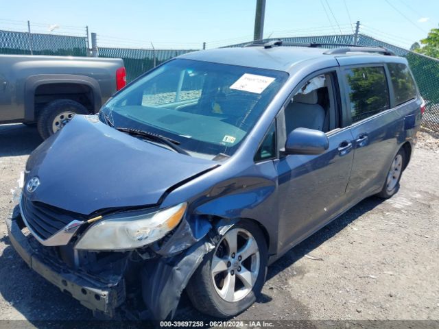 Photo 1 VIN: 5TDKK3DC4FS645829 - TOYOTA SIENNA 