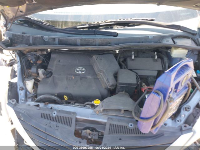 Photo 9 VIN: 5TDKK3DC4FS645829 - TOYOTA SIENNA 