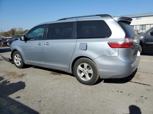 Photo 1 VIN: 5TDKK3DC4FS653199 - TOYOTA SIENNA LE 