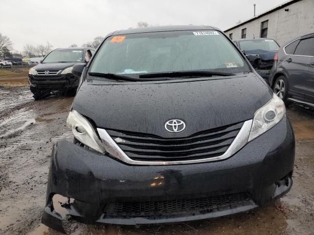 Photo 4 VIN: 5TDKK3DC4FS683867 - TOYOTA SIENNA LE 