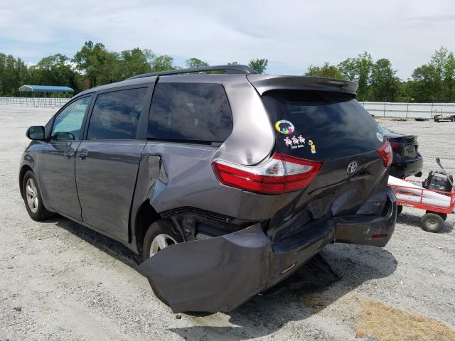 Photo 2 VIN: 5TDKK3DC4GS695261 - TOYOTA SIENNA LE 