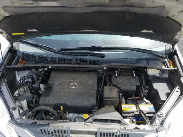 Photo 6 VIN: 5TDKK3DC4GS695261 - TOYOTA SIENNA LE 