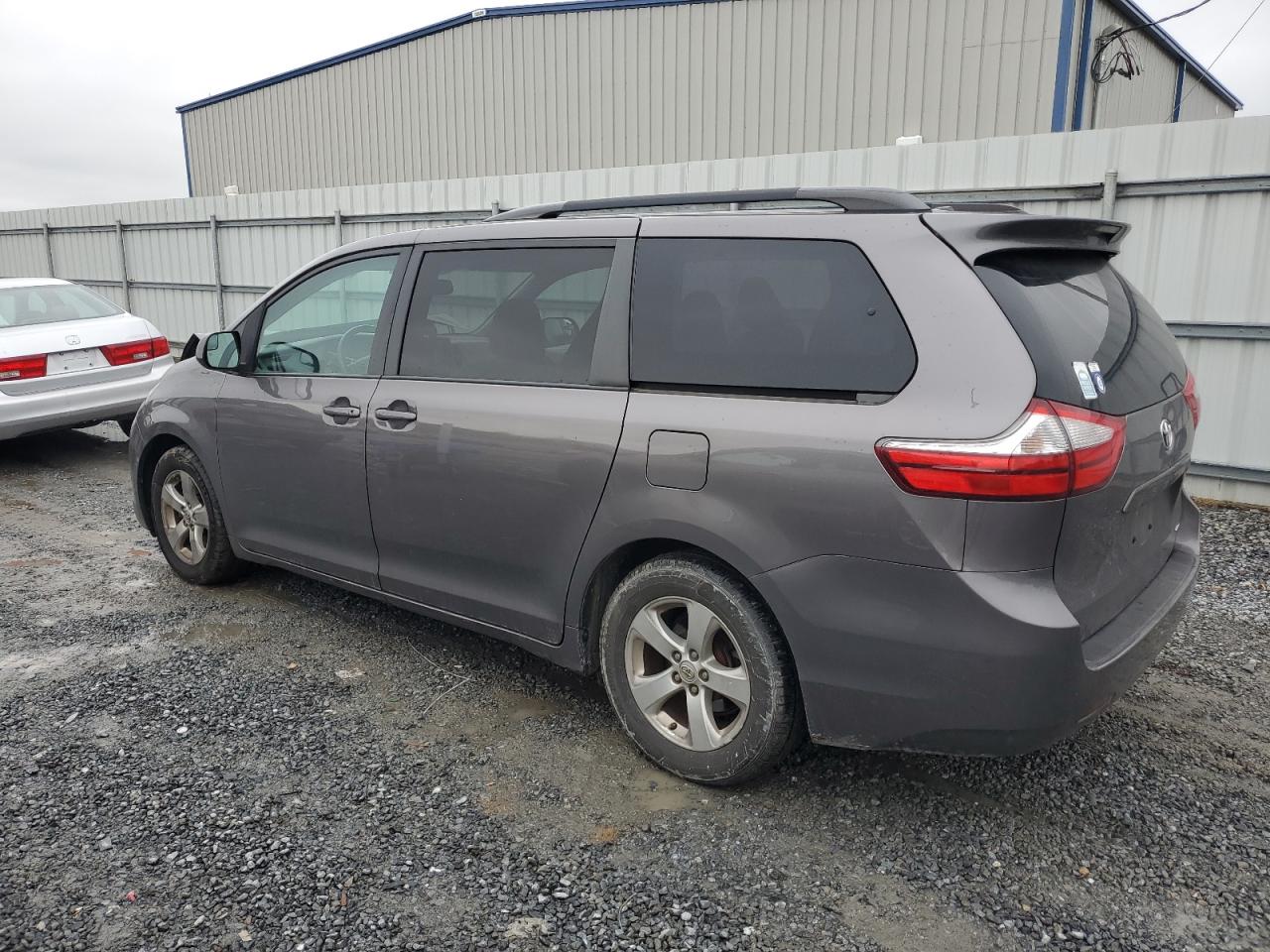 Photo 1 VIN: 5TDKK3DC4GS716982 - TOYOTA SIENNA 