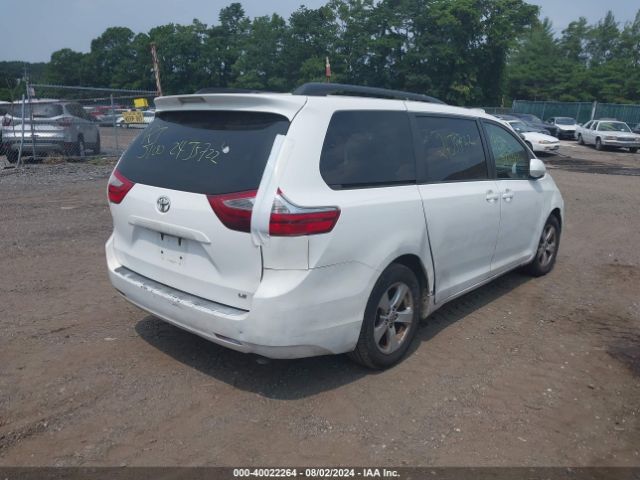 Photo 3 VIN: 5TDKK3DC4GS726041 - TOYOTA SIENNA 