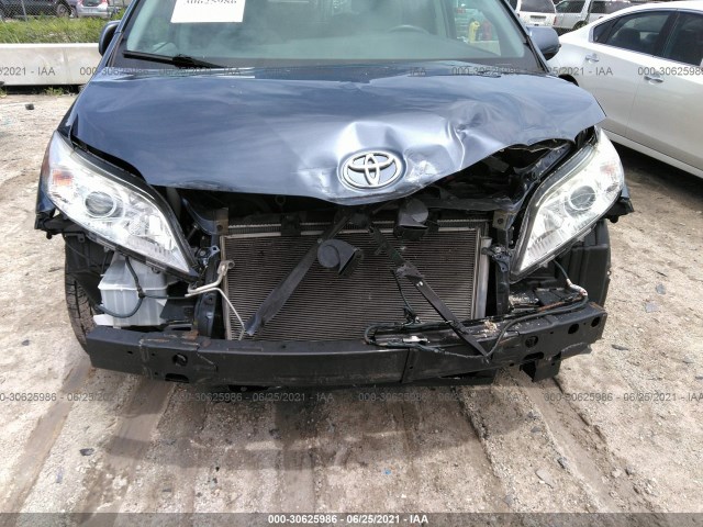 Photo 5 VIN: 5TDKK3DC4GS735533 - TOYOTA SIENNA 