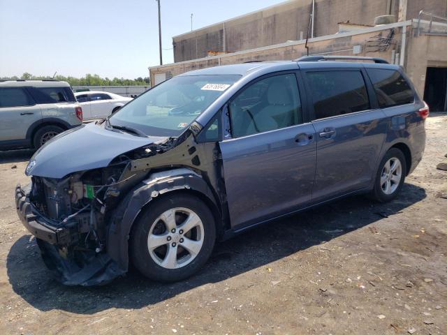 Photo 0 VIN: 5TDKK3DC4GS763946 - TOYOTA SIENNA LE 