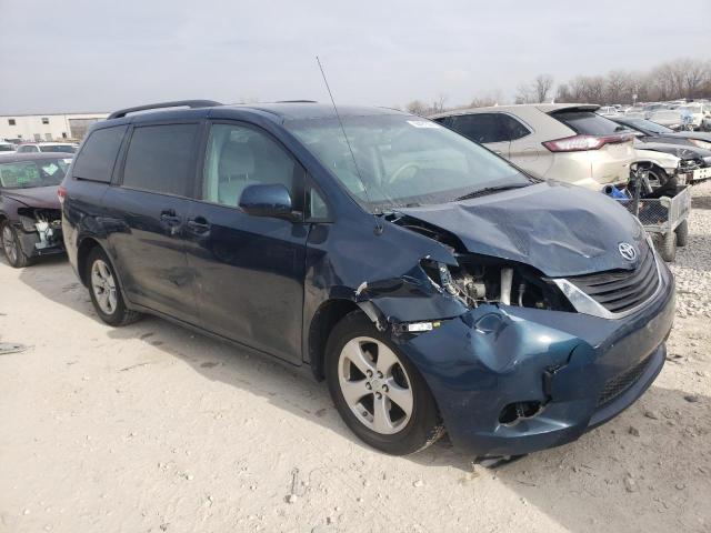 Photo 3 VIN: 5TDKK3DC5BS007583 - TOYOTA SIENNA LE 