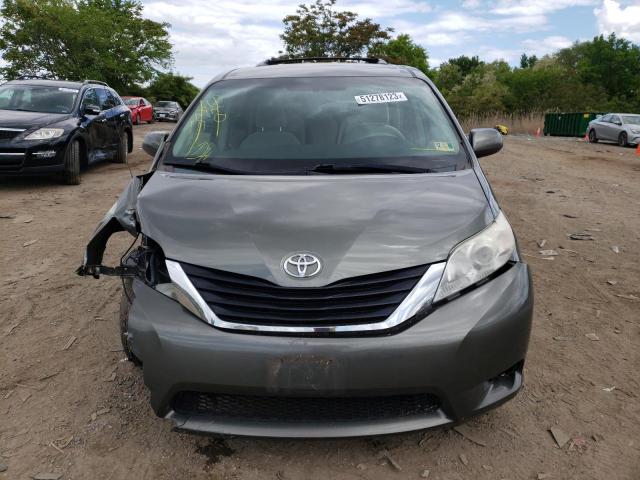 Photo 4 VIN: 5TDKK3DC5BS014775 - TOYOTA ALL MODELS 