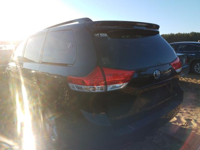 Photo 2 VIN: 5TDKK3DC5BS024562 - TOYOTA SIENNA LE 