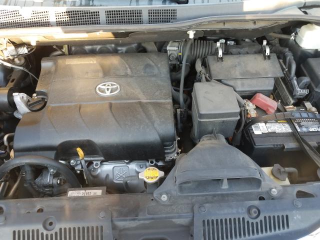 Photo 6 VIN: 5TDKK3DC5BS024562 - TOYOTA SIENNA LE 