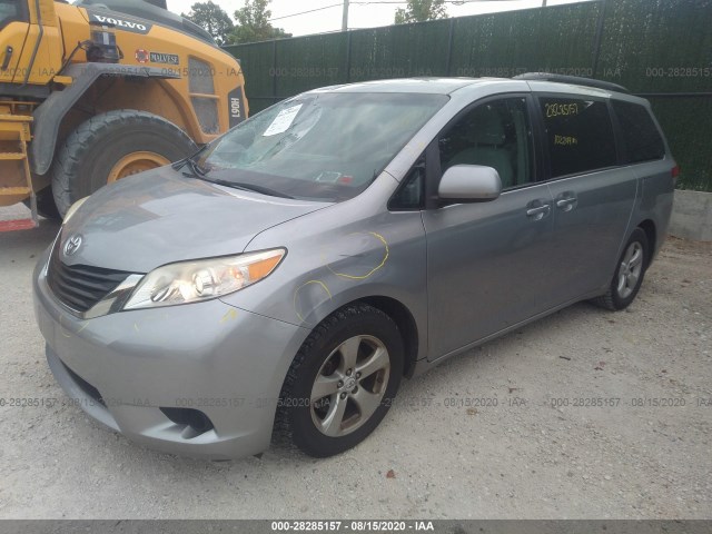 Photo 1 VIN: 5TDKK3DC5BS035982 - TOYOTA SIENNA 