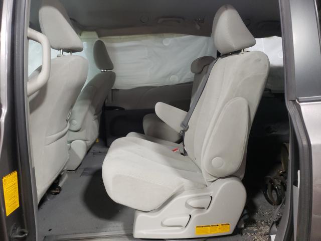 Photo 5 VIN: 5TDKK3DC5BS048182 - TOYOTA SIENNA LE 