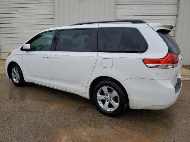 Photo 1 VIN: 5TDKK3DC5BS070120 - TOYOTA SIENNA LE 