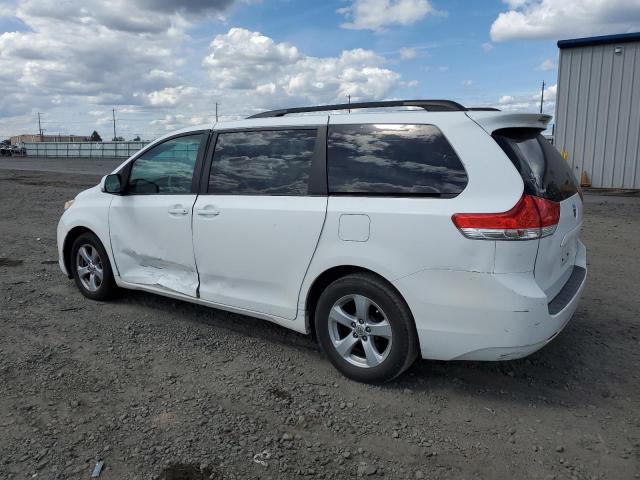 Photo 1 VIN: 5TDKK3DC5BS083952 - TOYOTA SIENNA LE 