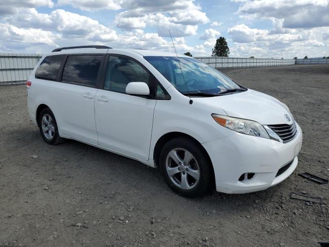 Photo 3 VIN: 5TDKK3DC5BS083952 - TOYOTA SIENNA LE 