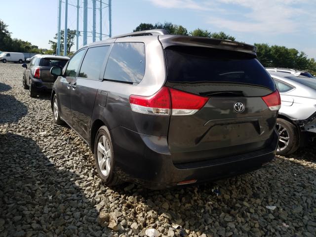 Photo 2 VIN: 5TDKK3DC5BS086169 - TOYOTA SIENNA LE 