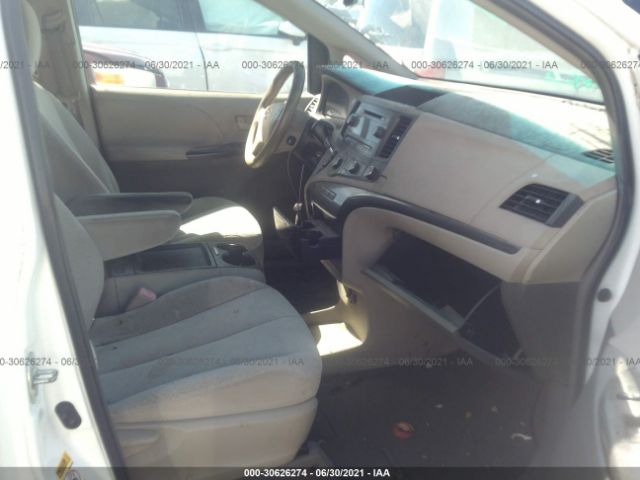 Photo 4 VIN: 5TDKK3DC5BS087421 - TOYOTA SIENNA 