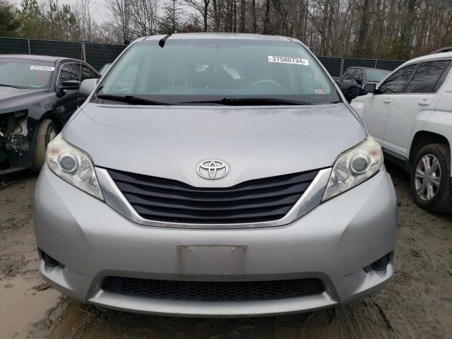 Photo 4 VIN: 5TDKK3DC5BS087841 - TOYOTA SIENNA LE 