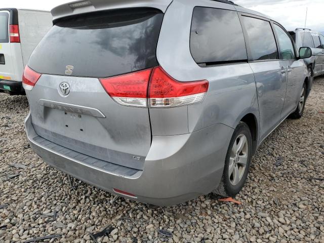 Photo 3 VIN: 5TDKK3DC5BS090741 - TOYOTA SIENNA LE 