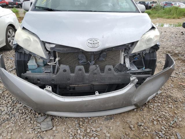 Photo 8 VIN: 5TDKK3DC5BS090741 - TOYOTA SIENNA LE 