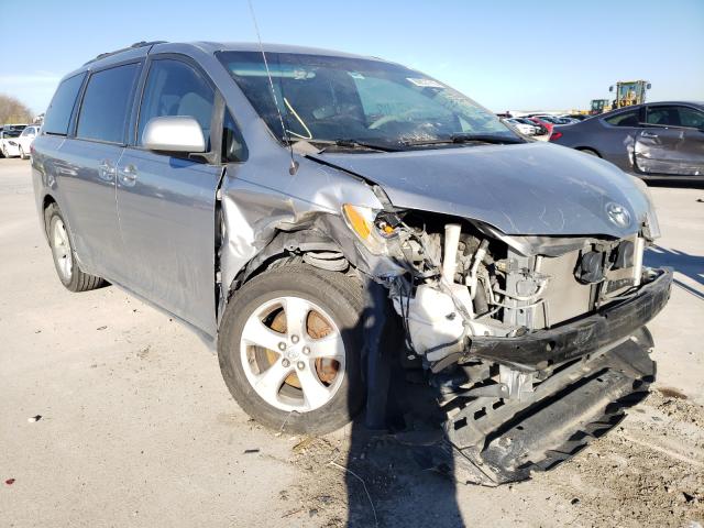 Photo 0 VIN: 5TDKK3DC5BS096832 - TOYOTA SIENNA LE 