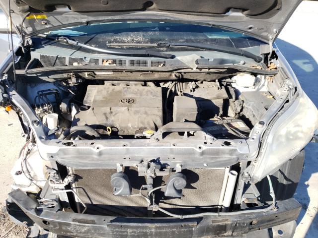 Photo 6 VIN: 5TDKK3DC5BS096832 - TOYOTA SIENNA LE 