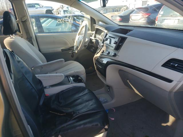 Photo 4 VIN: 5TDKK3DC5BS098662 - TOYOTA SIENNA LE 