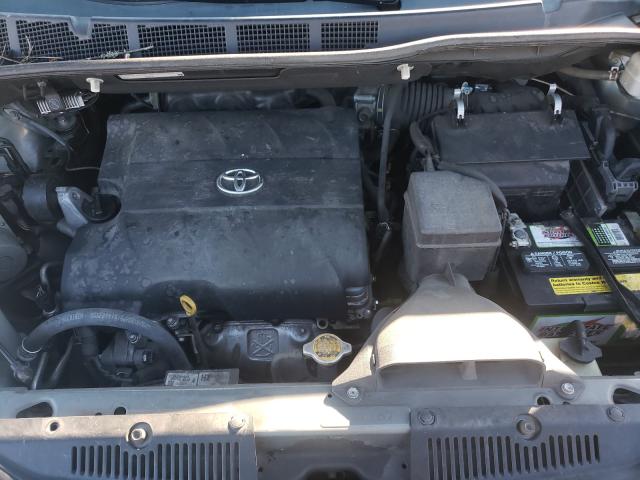 Photo 6 VIN: 5TDKK3DC5BS098662 - TOYOTA SIENNA LE 