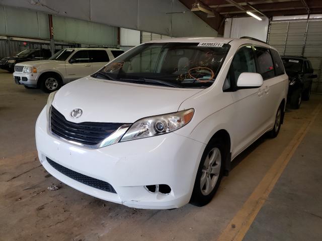 Photo 1 VIN: 5TDKK3DC5BS102595 - TOYOTA SIENNA LE 