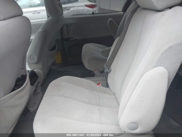 Photo 7 VIN: 5TDKK3DC5BS108154 - TOYOTA SIENNA 