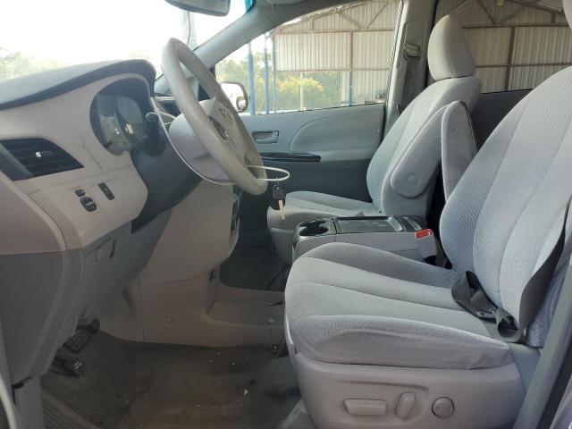 Photo 6 VIN: 5TDKK3DC5BS120742 - TOYOTA SIENNA LE 