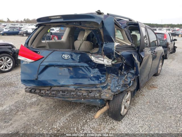 Photo 5 VIN: 5TDKK3DC5BS122443 - TOYOTA SIENNA 