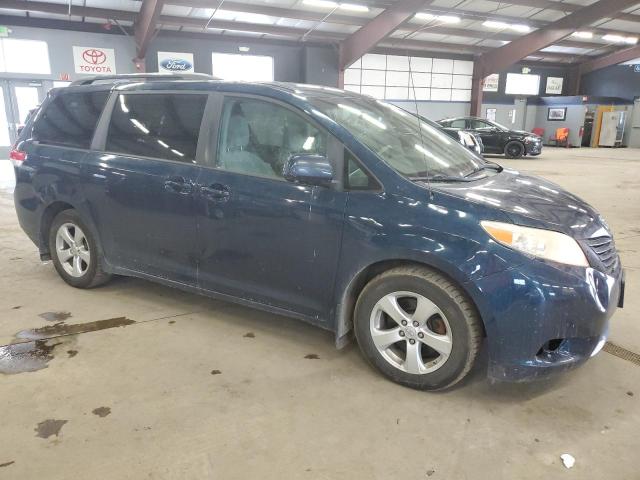 Photo 3 VIN: 5TDKK3DC5BS127285 - TOYOTA SIENNA LE 