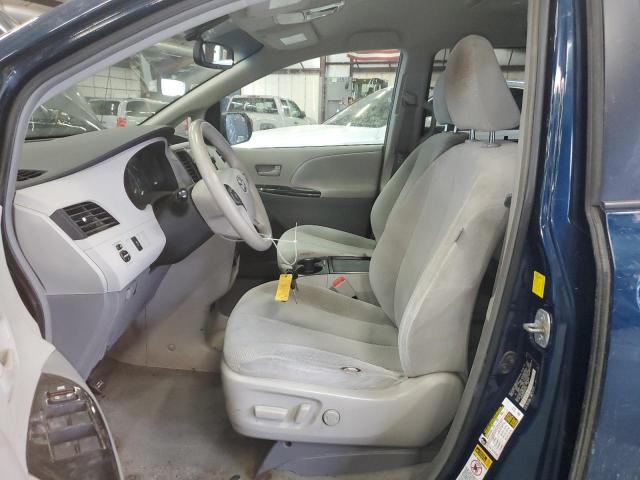 Photo 6 VIN: 5TDKK3DC5BS127285 - TOYOTA SIENNA LE 