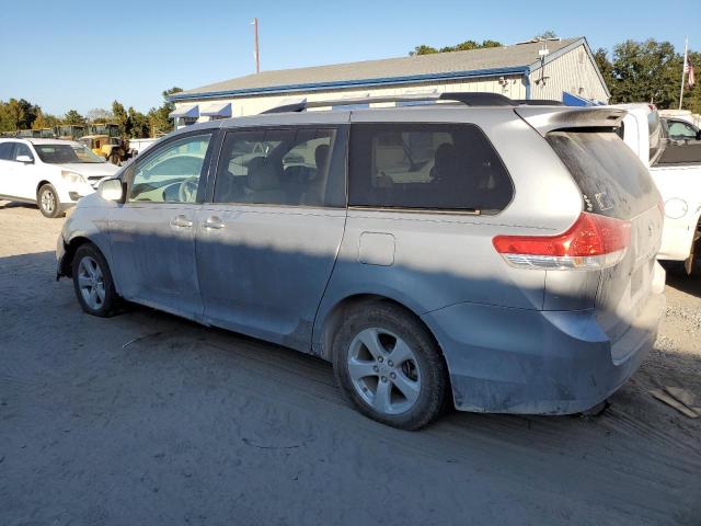 Photo 1 VIN: 5TDKK3DC5BS130588 - TOYOTA SIENNA LE 