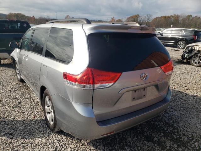 Photo 1 VIN: 5TDKK3DC5BS138951 - TOYOTA SIENNA LE 