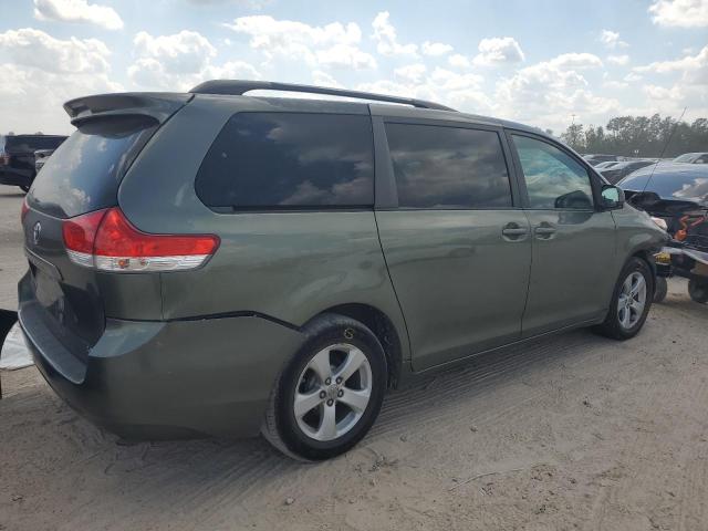 Photo 2 VIN: 5TDKK3DC5BS142322 - TOYOTA SIENNA LE 