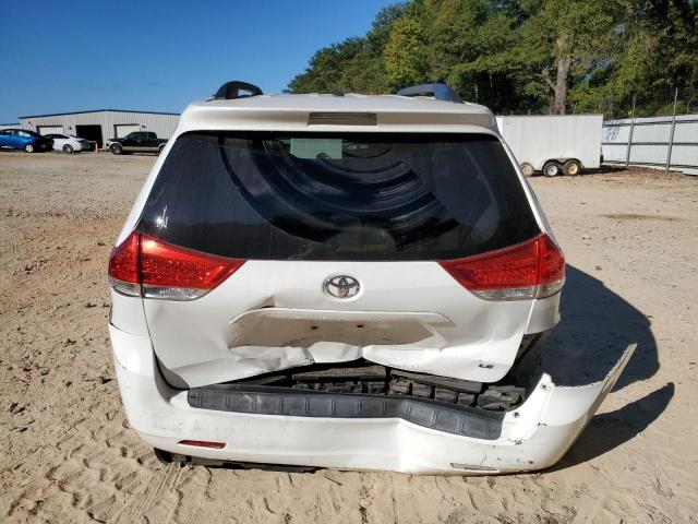 Photo 5 VIN: 5TDKK3DC5BS142949 - TOYOTA SIENNA LE 