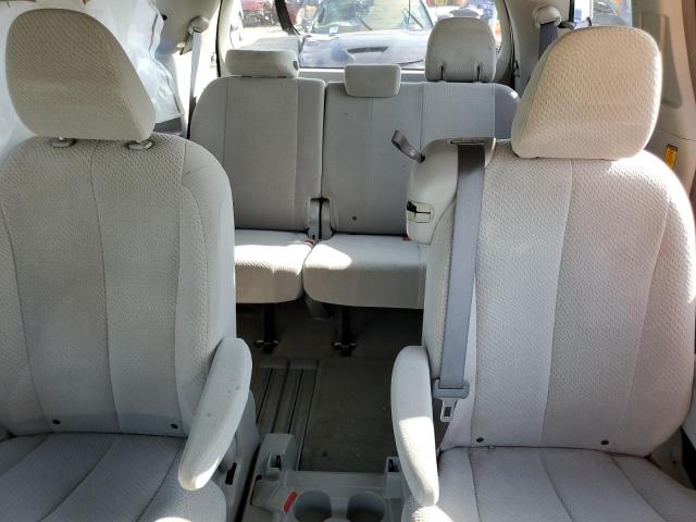 Photo 9 VIN: 5TDKK3DC5BS145012 - TOYOTA SIENNA LE 