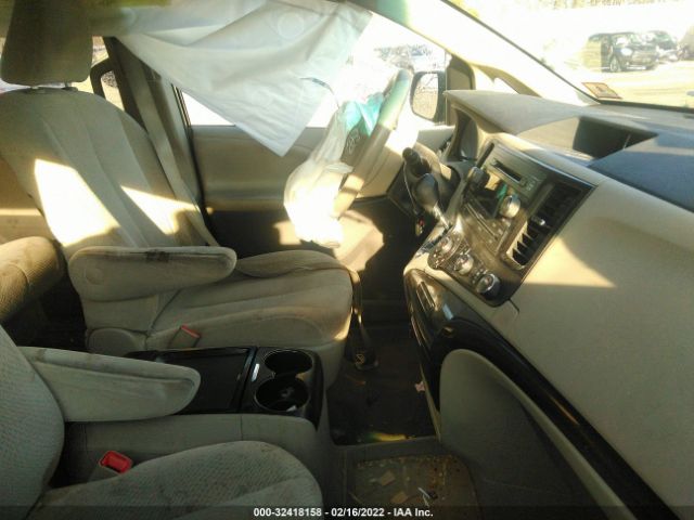 Photo 4 VIN: 5TDKK3DC5BS148587 - TOYOTA SIENNA 